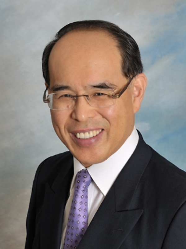 講師